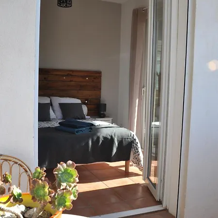 Les Nautiles Apartment *
