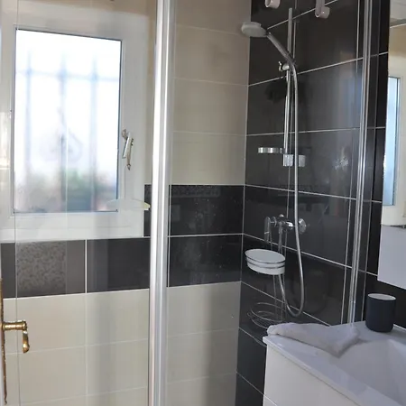 Les Nautiles Apartment